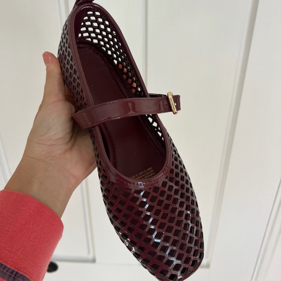PERFORATED MARY JANE BALLET FLATS - Picture 7 of 7